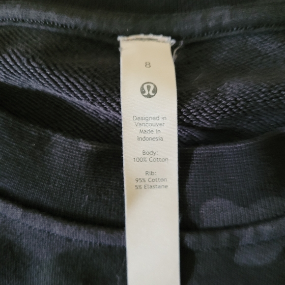 Lululemon women's size 8 sweater - Picture 2 of 4